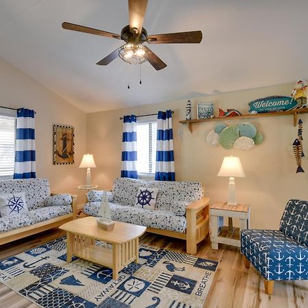 Ocean Isle Apartment With Balcony, 1 Mi To Beach! Ocean Isle Beach Ngoại thất bức ảnh