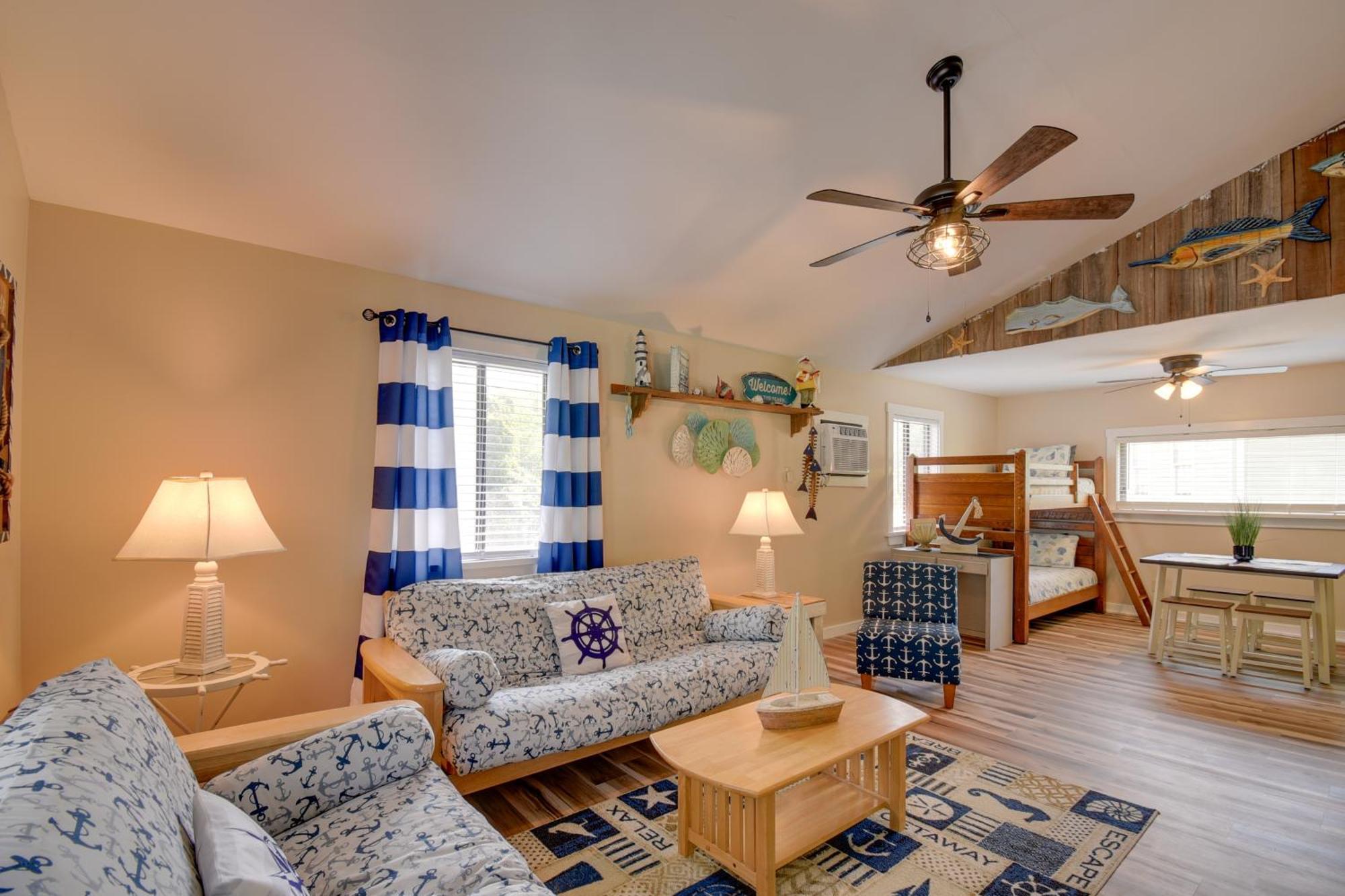 Ocean Isle Apartment With Balcony, 1 Mi To Beach! Ocean Isle Beach Ngoại thất bức ảnh